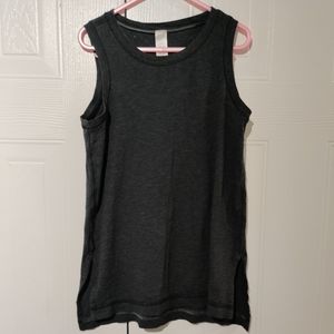 Ivivva girls grey tank top.